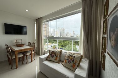 Apartamento &agrave; venda - 98000m&sup2; - Meia Praia