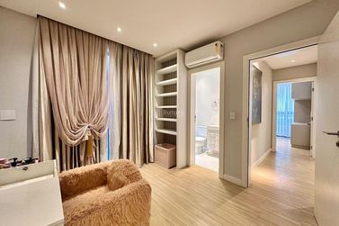 Apartamento &agrave; venda - 135m&sup2; - Andorinha