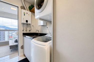 Apartamento &agrave; venda - 85m&sup2; - Meia Praia