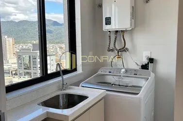 Apartamento &agrave; venda - 112m&sup2; - Meia Praia