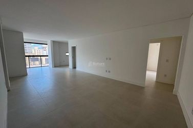 Apartamento &agrave; venda - Meia Praia