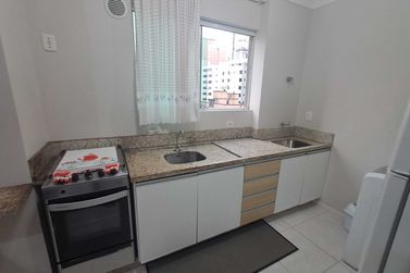 Apartamento &agrave; venda - 69m&sup2; - Meia Praia