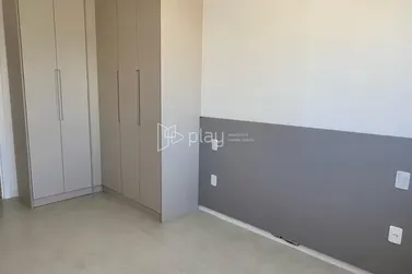 Apartamento &agrave; venda - 87m&sup2; - Meia Praia