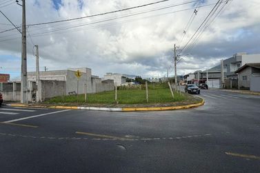 Terreno &agrave; venda - 300m&sup2; - Sert&atilde;o do Trombudo
