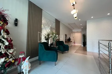 Apartamento &agrave; venda - 81m&sup2; - Meia Praia
