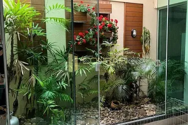 Casa &agrave; venda - 196m&sup2; - Perequ&ecirc;