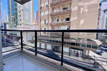 Apartamento &agrave; venda - 80m&sup2; - Centro