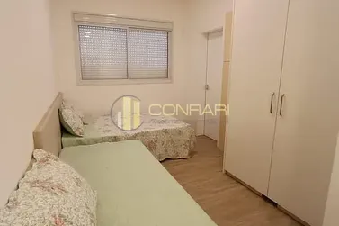 Apartamento para alugar - 180m&sup2; - Meia Praia