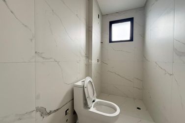 Apartamento &agrave; venda - 190m&sup2; - Meia Praia
