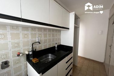 Apartamento para alugar - 50m&sup2; - Centro