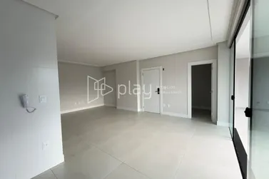 Apartamento &agrave; venda - 141m&sup2; - Meia Praia