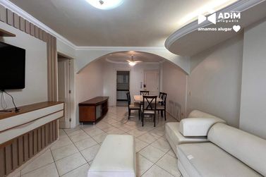 Apartamento para alugar - 101m&sup2; - Centro