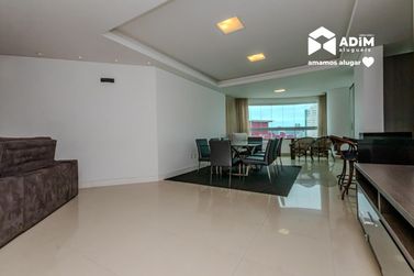 Apartamento para alugar - 150m&sup2; - Centro