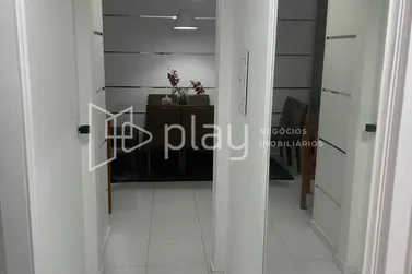 Apartamento &agrave; venda - 126m&sup2; - Meia Praia