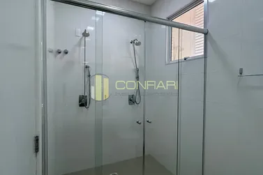 Apartamento &agrave; venda - 131m&sup2; - Meia Praia