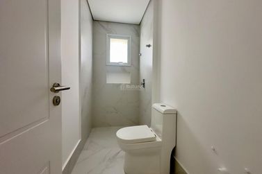 Apartamento &agrave; venda - 157m&sup2; - Meia Praia