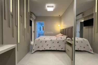 Apartamento &agrave; venda - 197m&sup2; - Meia Praia