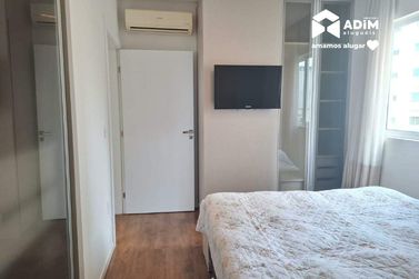 Apartamento para alugar - 128m&sup2; - Meia Praia