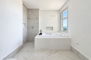 Apartamento &agrave; venda - 146m&sup2; - Centro