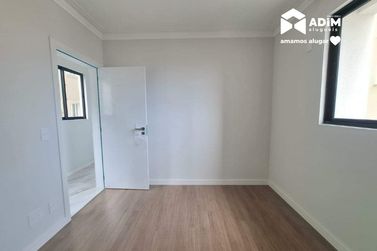 Apartamento para alugar - 110m&sup2; - Meia Praia