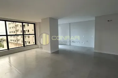Apartamento &agrave; venda - 147m&sup2; - Pereque