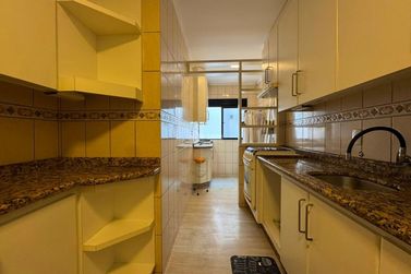 Apartamento &agrave; venda - 107m&sup2; - Centro
