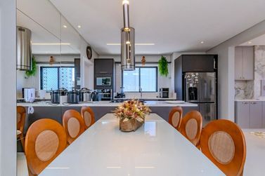 Apartamento &agrave; venda - 200m&sup2; - Meia Praia