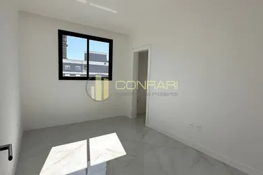 Apartamento &agrave; venda - 135m&sup2; - meia praia