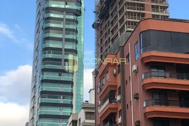 Apartamento &agrave; venda - 79m&sup2; - meia praia