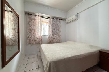 Apartamento &agrave; venda - 120m&sup2; - Centro