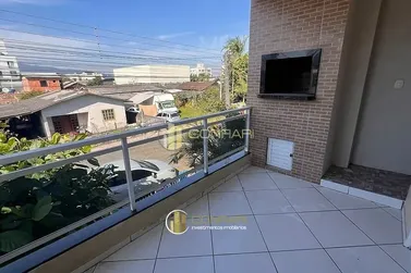 Sobrado &agrave; venda - 80m&sup2; - Morretes