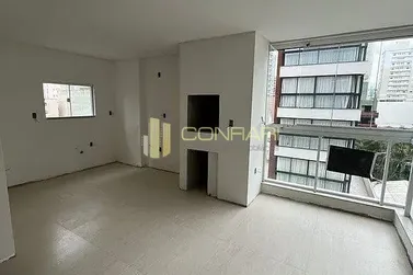 Apartamento &agrave; venda - 100m&sup2; - Meia Praia