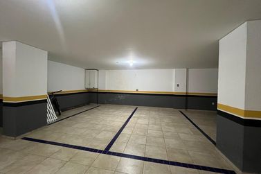 Apartamento para alugar - Meia Praia