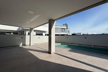 Casa &agrave; venda - 265m&sup2; - Santa Regina