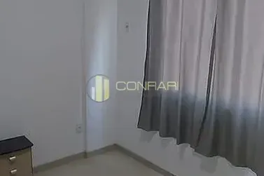 Apartamento &agrave; venda - 90m&sup2; - Meia Praia