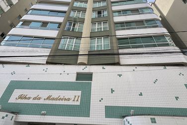 Apartamento para temporada - 95m&sup2; - Meia Praia