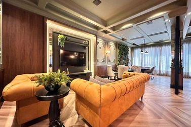 Apartamento &agrave; venda - 185m&sup2; - Meia Praia