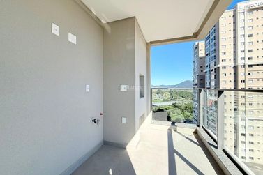 Apartamento &agrave; venda - 85m&sup2; - Meia Praia
