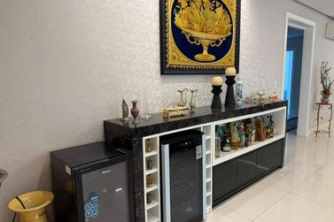 Apartamento &agrave; venda - 420m&sup2; - Meia Praia