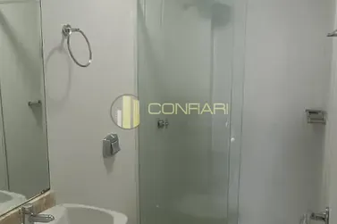 Apartamento &agrave; venda - 135m&sup2; - Meia praia