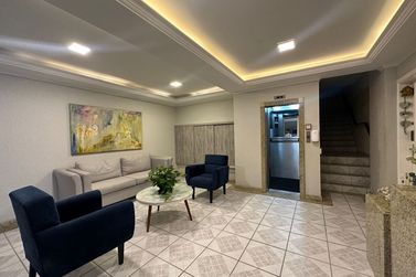 Apartamento &agrave; venda - 85m&sup2; - Meia Praia