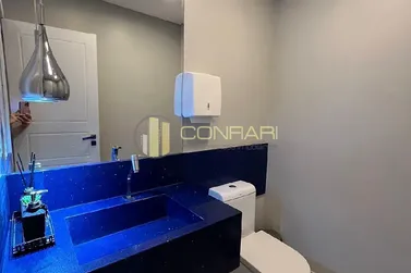 Sala Comercial para alugar - 200m&sup2; - Meia Praia