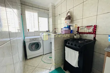 Apartamento &agrave; venda - 60m&sup2; - Meia Praia