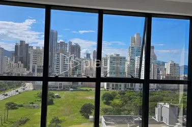 Apartamento &agrave; venda - 127m&sup2; - Meia Praia