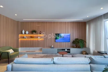Apartamento &agrave; venda - 188m&sup2; - Meia Praia