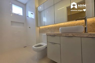 Apartamento para alugar - 170m&sup2; - Centro