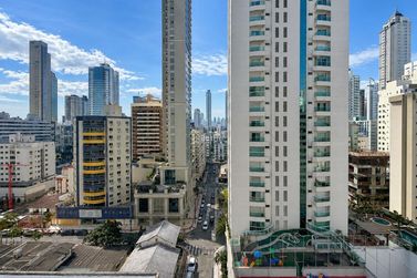 Apartamento &agrave; venda - 165m&sup2; - Centro