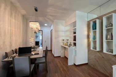 Apartamento &agrave; venda - 140m&sup2; - Meia Praia