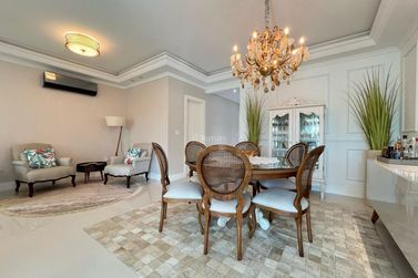 Apartamento &agrave; venda - 171m&sup2; - Meia Praia