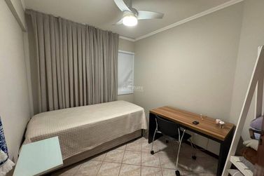 Apartamento &agrave; venda - 137m&sup2; - Meia Praia